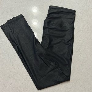 Mono B Textured Leggings